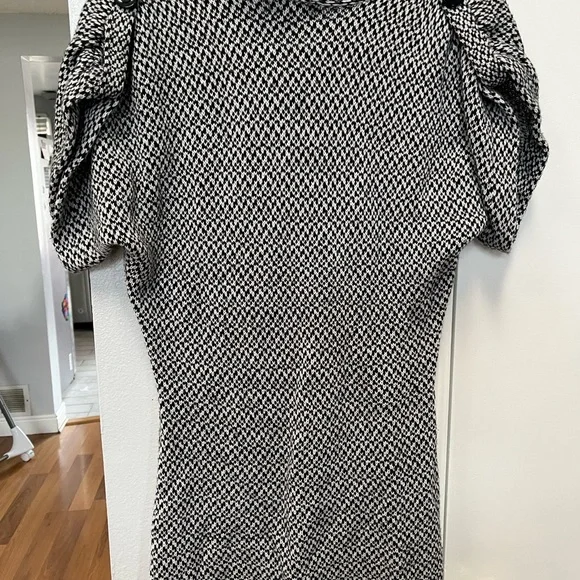 Candies black & white shirt sleeve long sweater - Picture 2 of 5